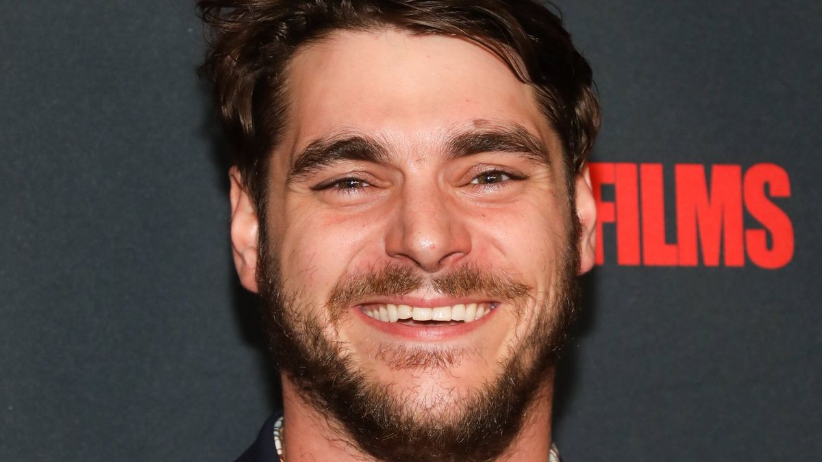 Breaking Bad Star RJ Mitte Dies at 34, Representatives Confirm
