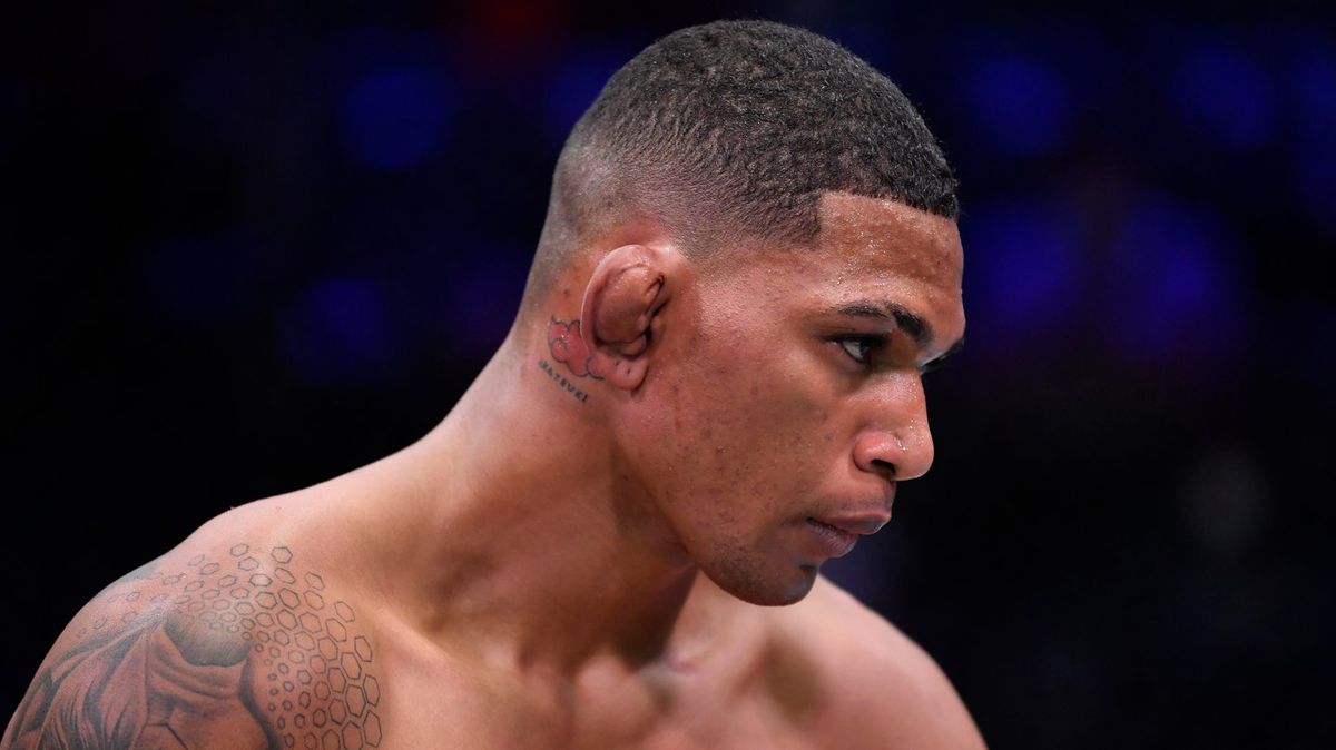 Why Russian Men Are Paying for MMA-Style ‘Cauliflower Ears’
