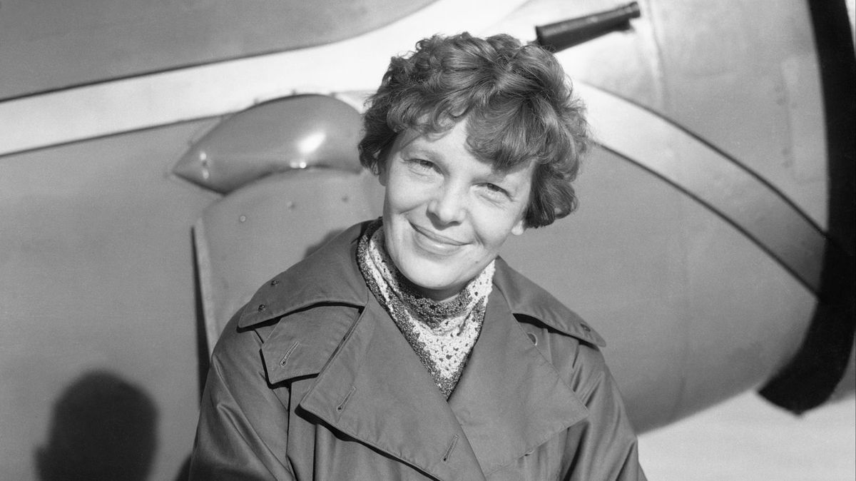 Amelia Earhart Mystery Reignites as Experts Investigate Object Beneath Pacific Lagoon