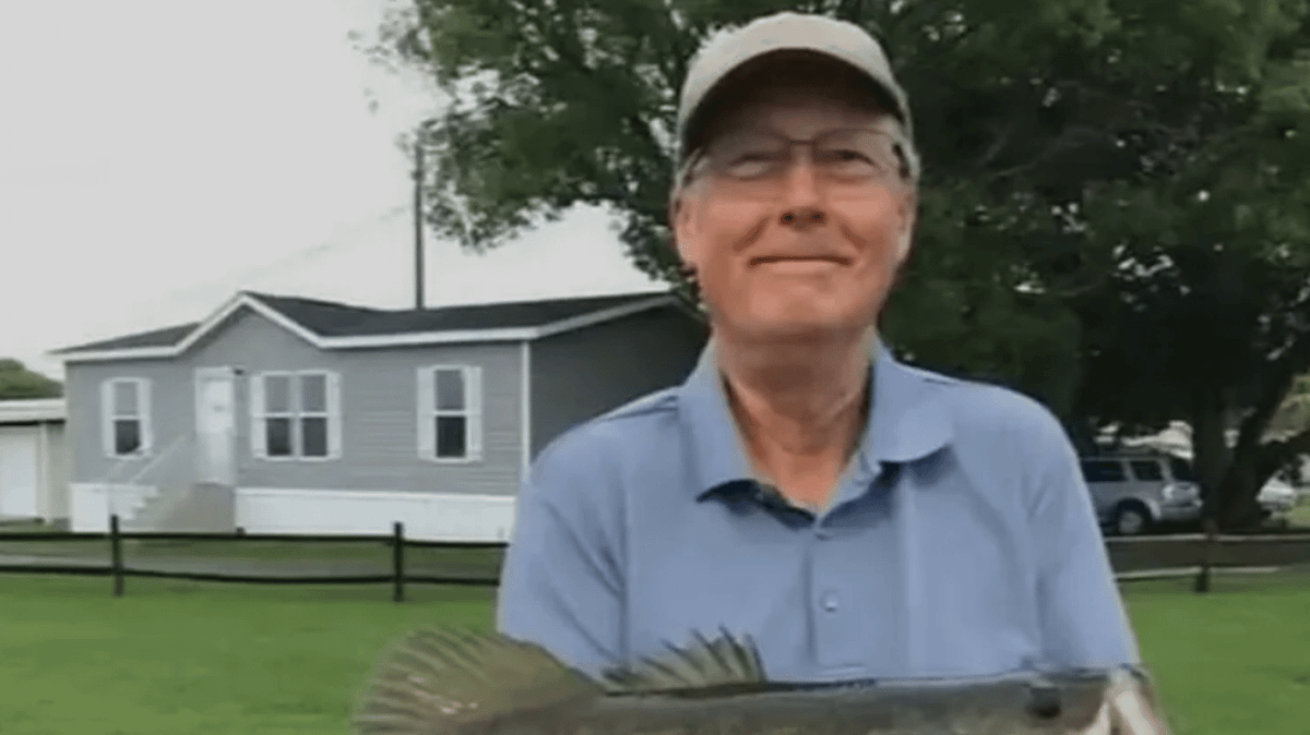 Steve Hamilton’s Final Fishing Photo Ended in a Tragic Alligator Attack