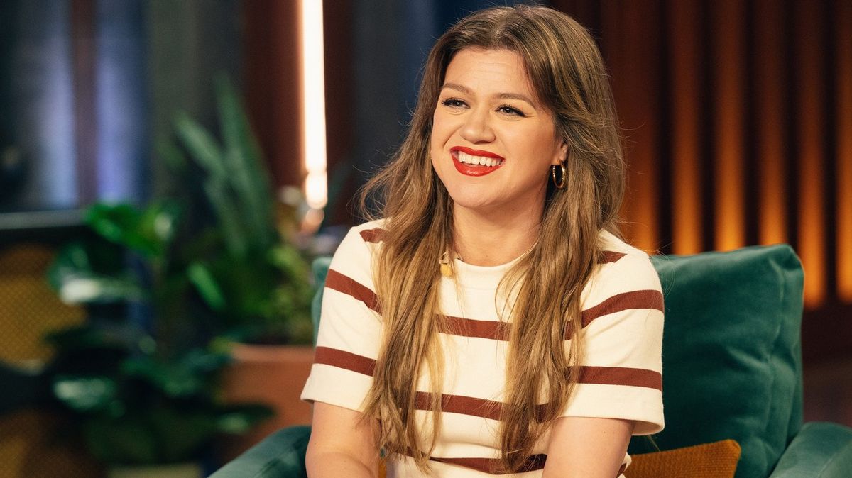 Why Brooklyn Shop Priced a Bird at $15 Million After Kelly Clarkson Row