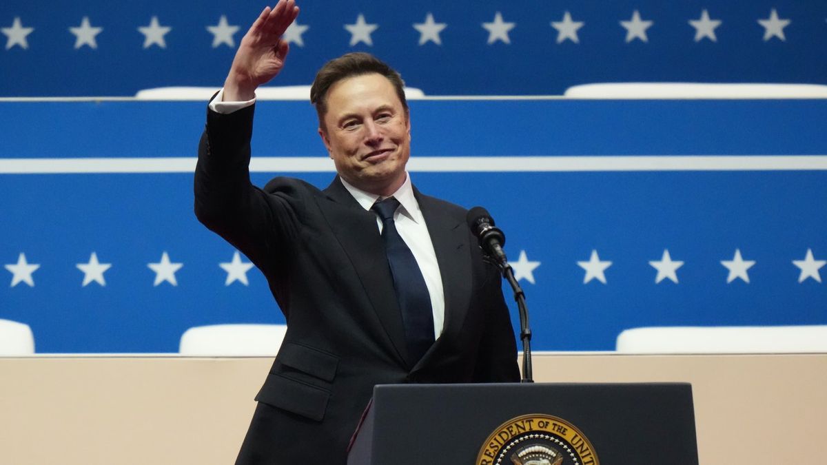 Elon Musk Sparks Reactions With Stark Midterm Election Warning