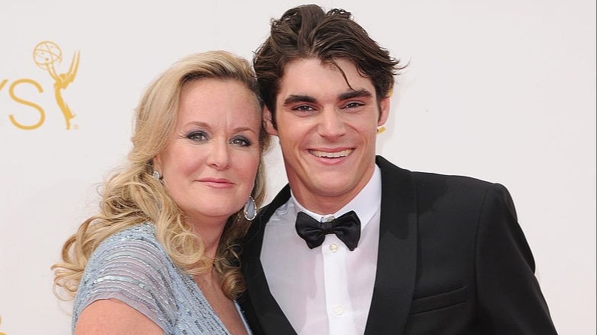 RJ Mitte’s mother shares heartbreaking account of finding her son